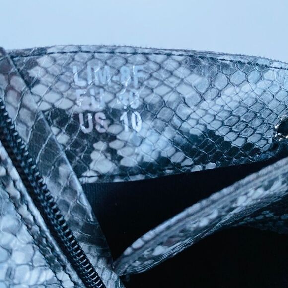 Fashion Nova Combat Boots US 10 NEW - Picture 5 of 6